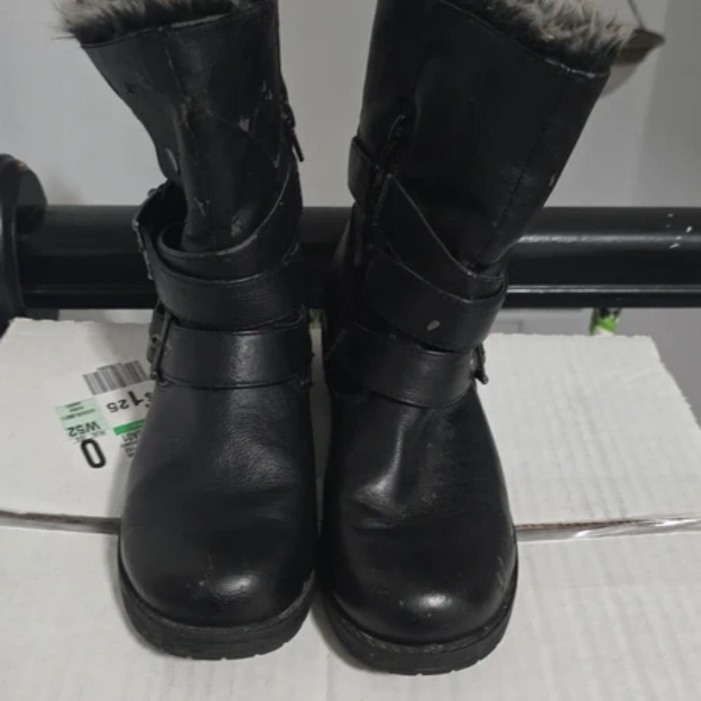 Brash Black Faux-Fur Trim Ankle Boots